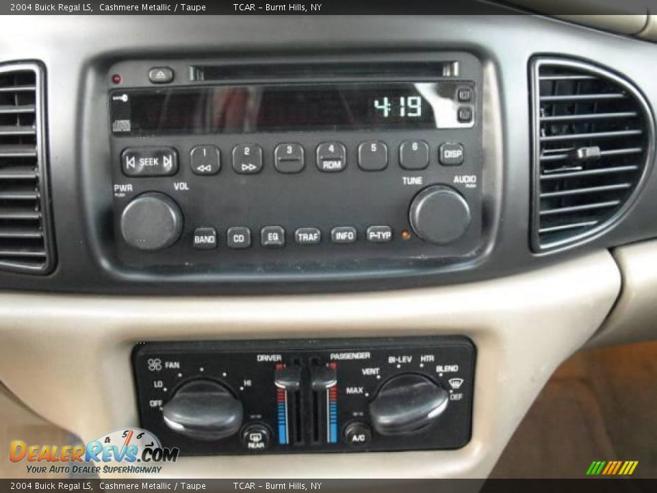 2004 Buick Regal LS Cashmere Metallic / Taupe Photo #11