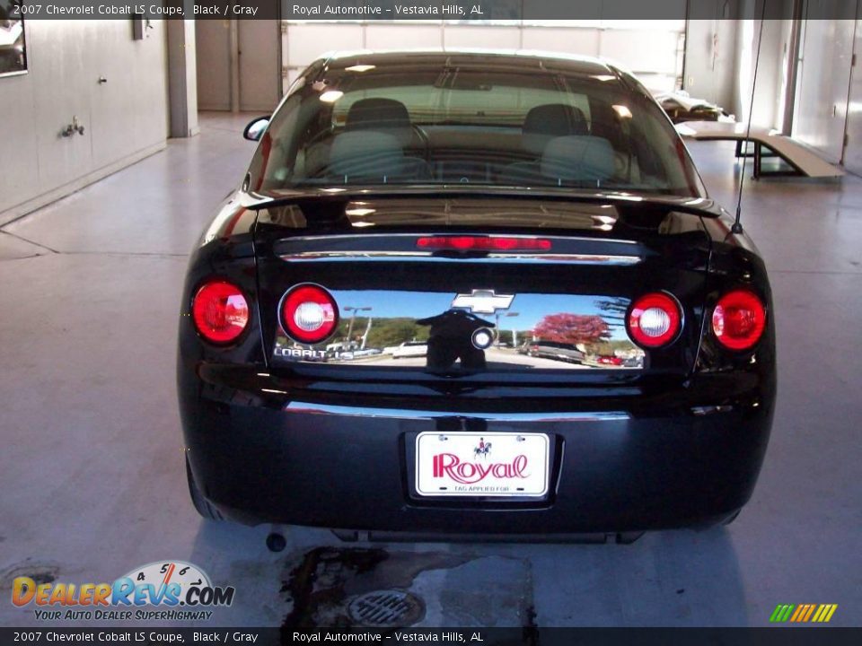 2007 Chevrolet Cobalt LS Coupe Black / Gray Photo #5
