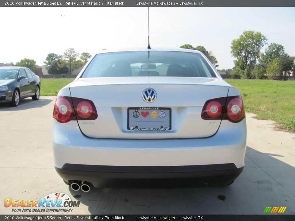 2010 Volkswagen Jetta S Sedan Reflex Silver Metallic / Titan Black Photo #2