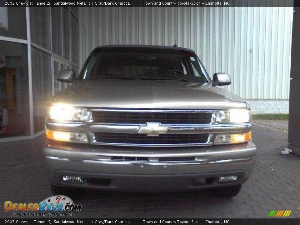 2003 Chevrolet Tahoe LS Sandalwood Metallic / Gray/Dark Charcoal Photo #2