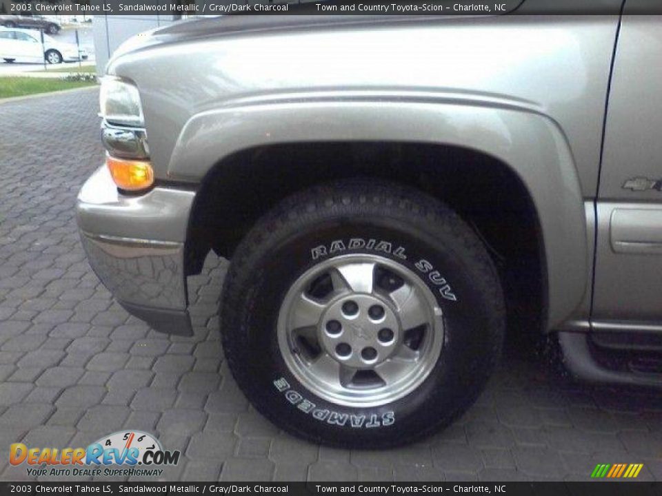 2003 Chevrolet Tahoe LS Sandalwood Metallic / Gray/Dark Charcoal Photo #3