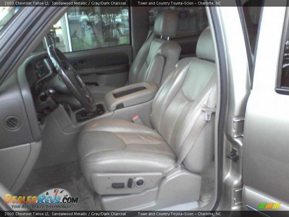 2003 Chevrolet Tahoe LS Sandalwood Metallic / Gray/Dark Charcoal Photo #6