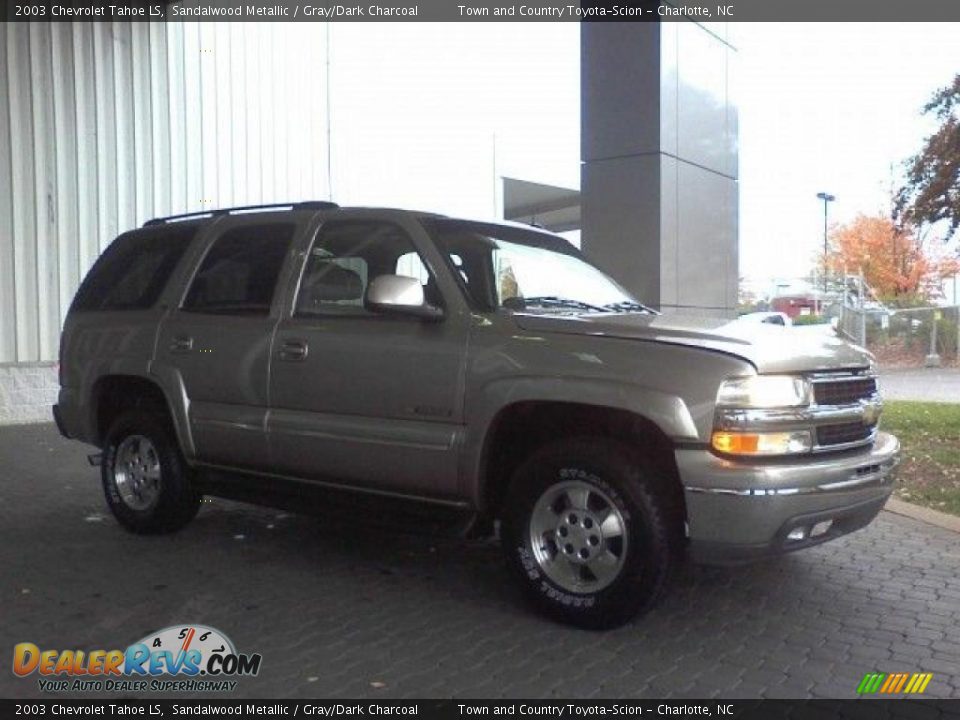 2003 Chevrolet Tahoe LS Sandalwood Metallic / Gray/Dark Charcoal Photo #18