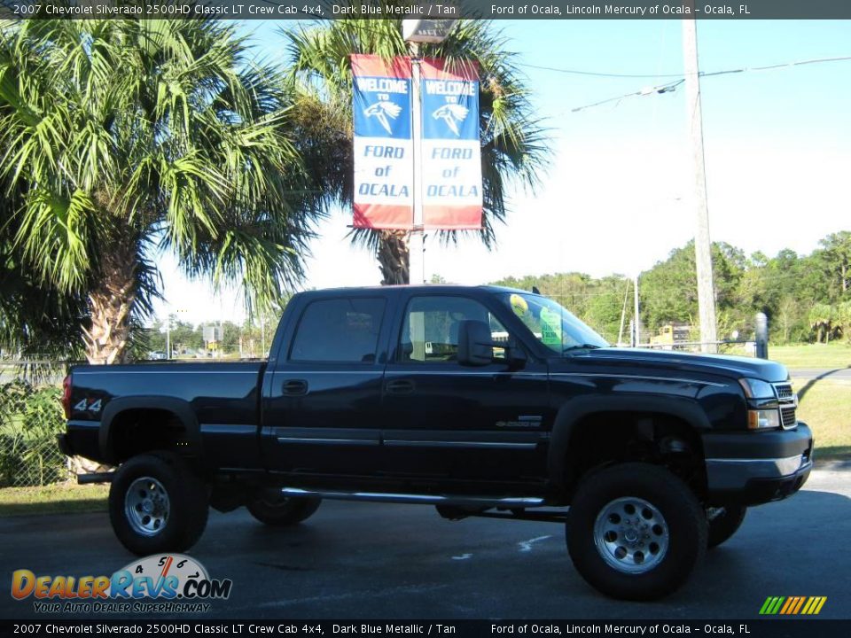 2007 Chevrolet Silverado 2500HD Classic LT Crew Cab 4x4 Dark Blue Metallic / Tan Photo #2