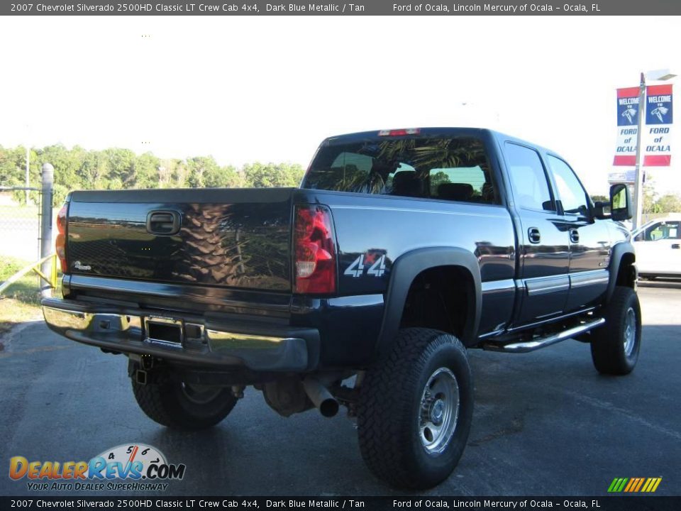 2007 Chevrolet Silverado 2500HD Classic LT Crew Cab 4x4 Dark Blue Metallic / Tan Photo #3