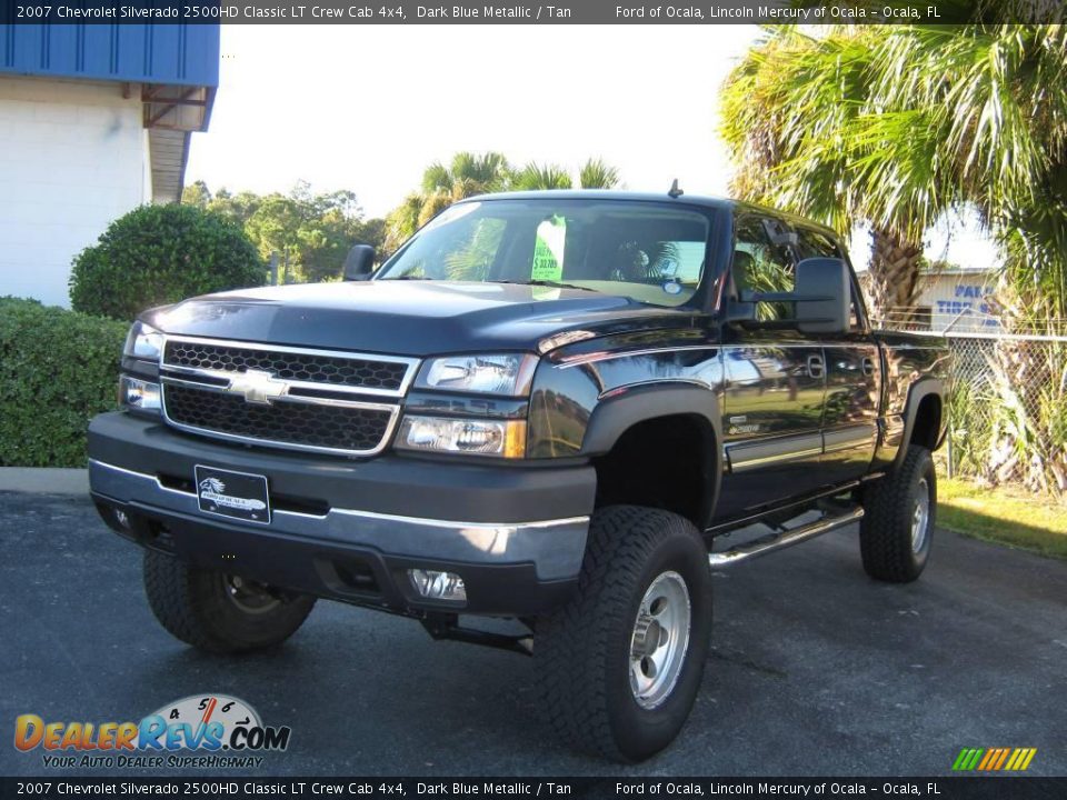 2007 Chevrolet Silverado 2500HD Classic LT Crew Cab 4x4 Dark Blue Metallic / Tan Photo #7