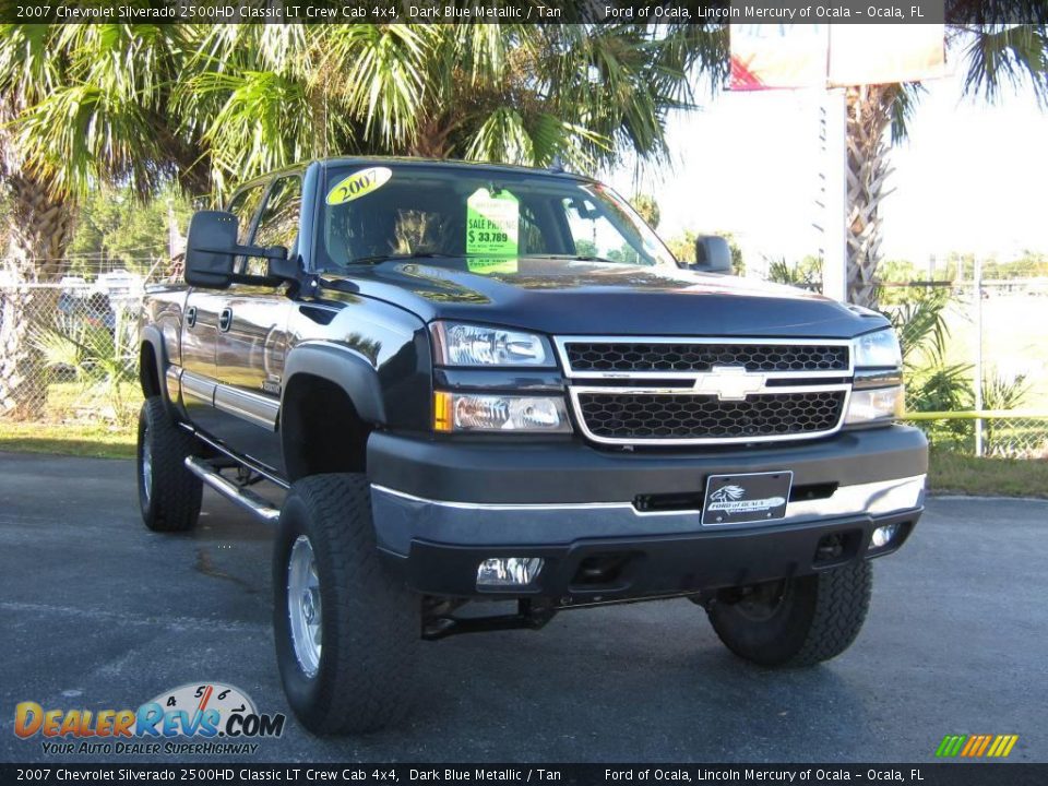 2007 Chevrolet Silverado 2500HD Classic LT Crew Cab 4x4 Dark Blue Metallic / Tan Photo #9
