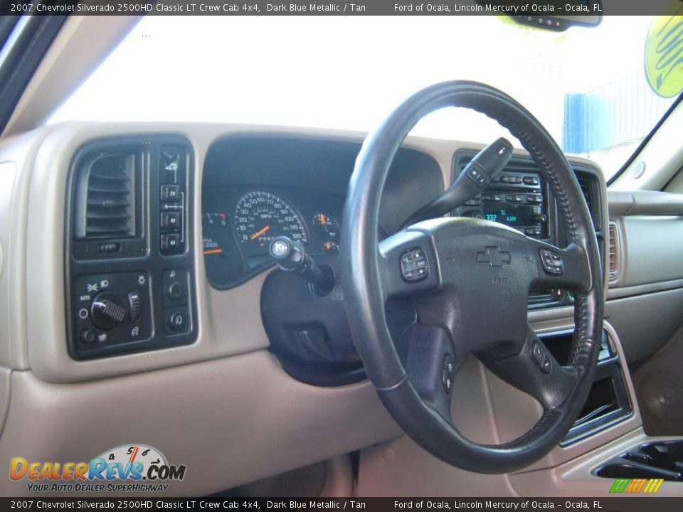 2007 Chevrolet Silverado 2500HD Classic LT Crew Cab 4x4 Dark Blue Metallic / Tan Photo #16