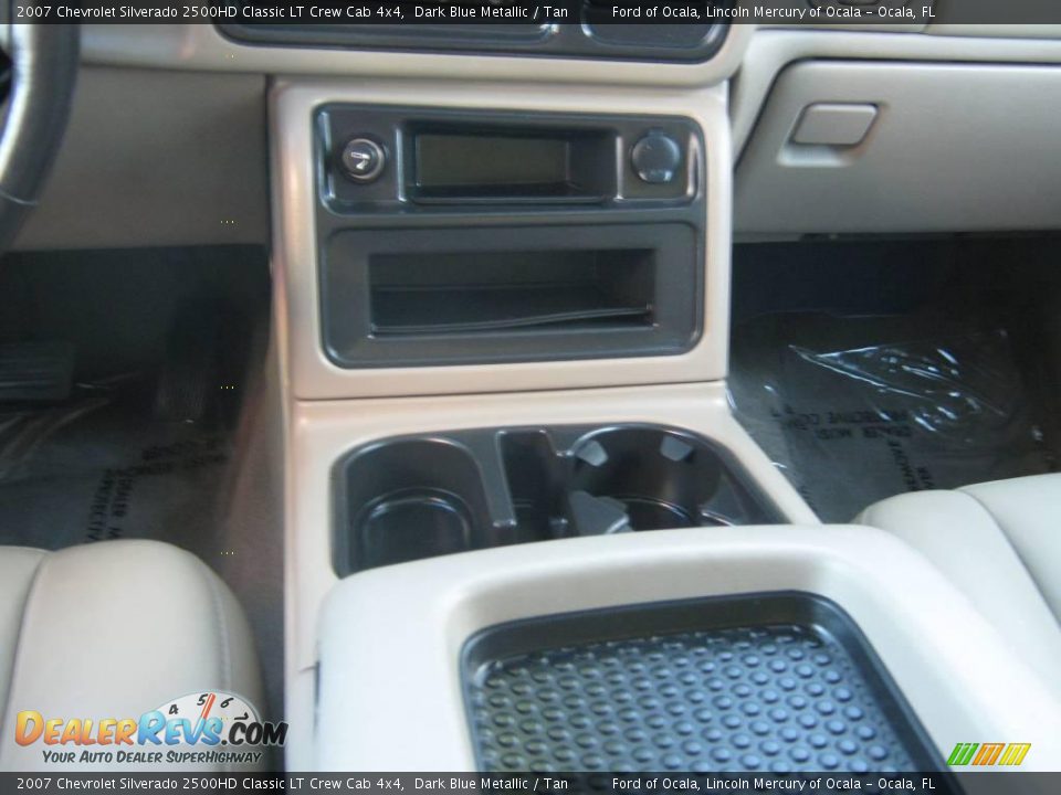 2007 Chevrolet Silverado 2500HD Classic LT Crew Cab 4x4 Dark Blue Metallic / Tan Photo #22