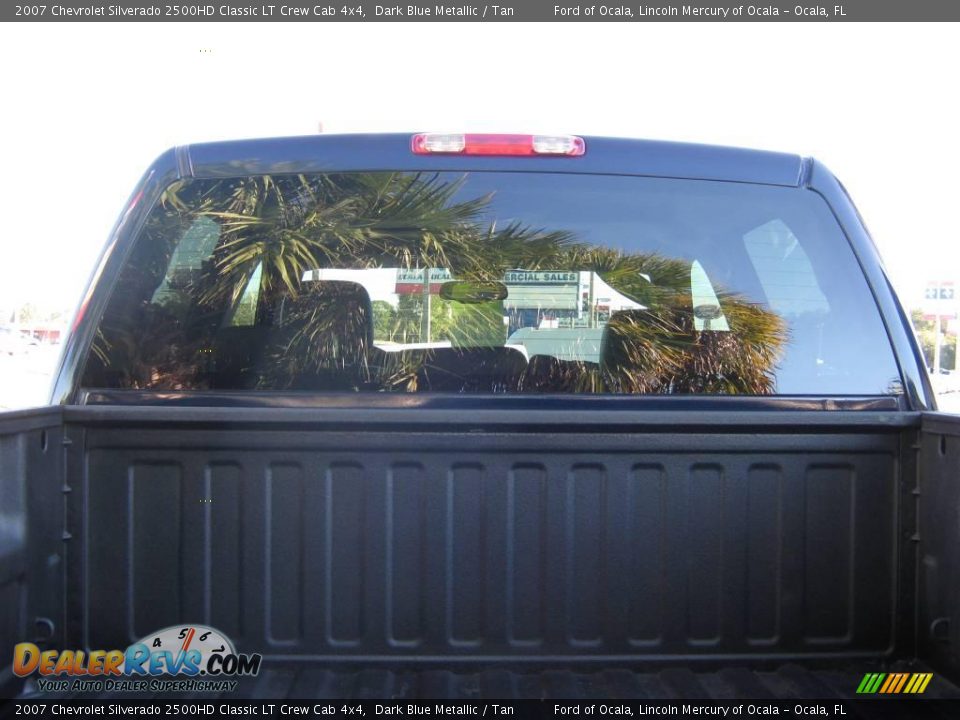 2007 Chevrolet Silverado 2500HD Classic LT Crew Cab 4x4 Dark Blue Metallic / Tan Photo #25