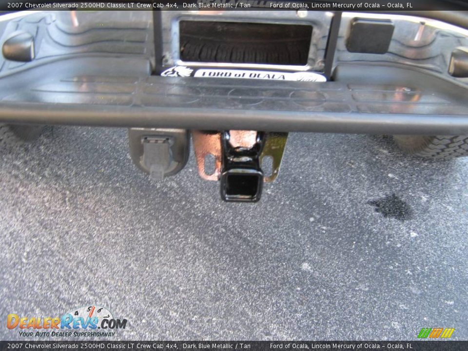 2007 Chevrolet Silverado 2500HD Classic LT Crew Cab 4x4 Dark Blue Metallic / Tan Photo #27