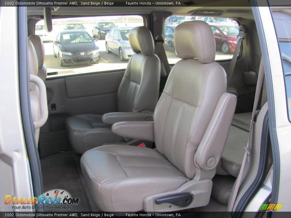 2002 Oldsmobile Silhouette Premier AWD Sand Beige / Beige Photo #16