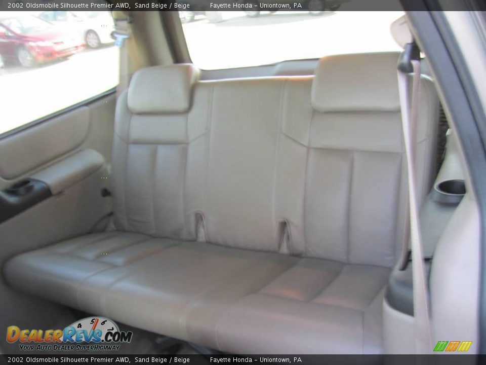 2002 Oldsmobile Silhouette Premier AWD Sand Beige / Beige Photo #18