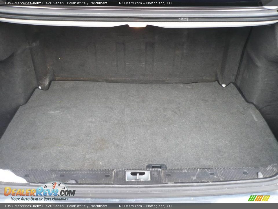 1997 Mercedes-Benz E 420 Sedan Polar White / Parchment Photo #7