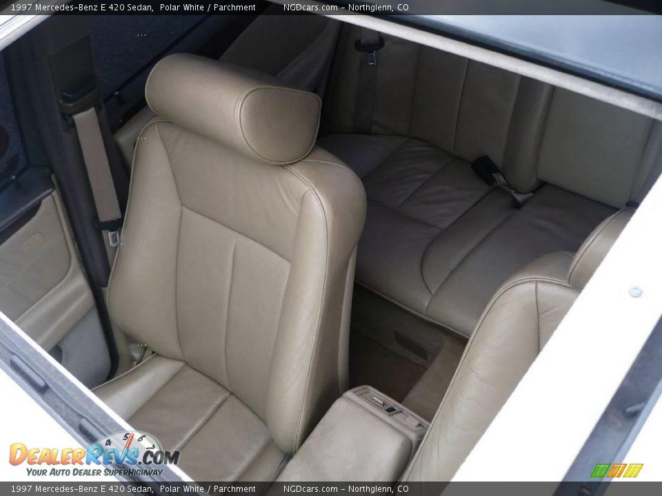 1997 Mercedes-Benz E 420 Sedan Polar White / Parchment Photo #15
