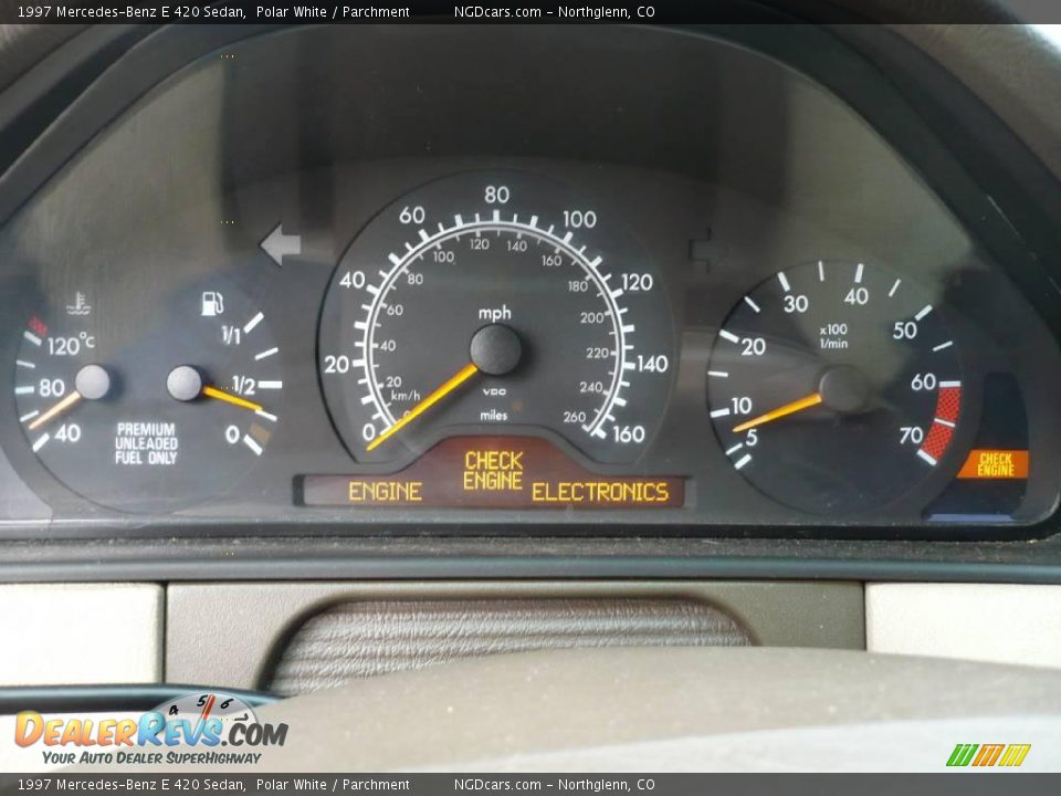 1997 Mercedes-Benz E 420 Sedan Polar White / Parchment Photo #16