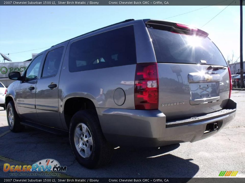 2007 Chevrolet Suburban 1500 LS Silver Birch Metallic / Ebony Photo #3