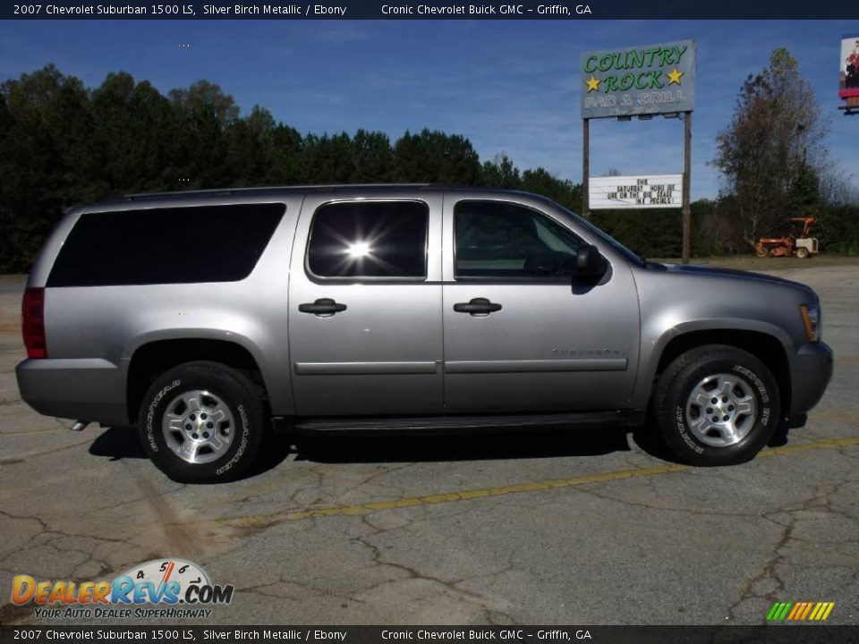 2007 Chevrolet Suburban 1500 LS Silver Birch Metallic / Ebony Photo #6