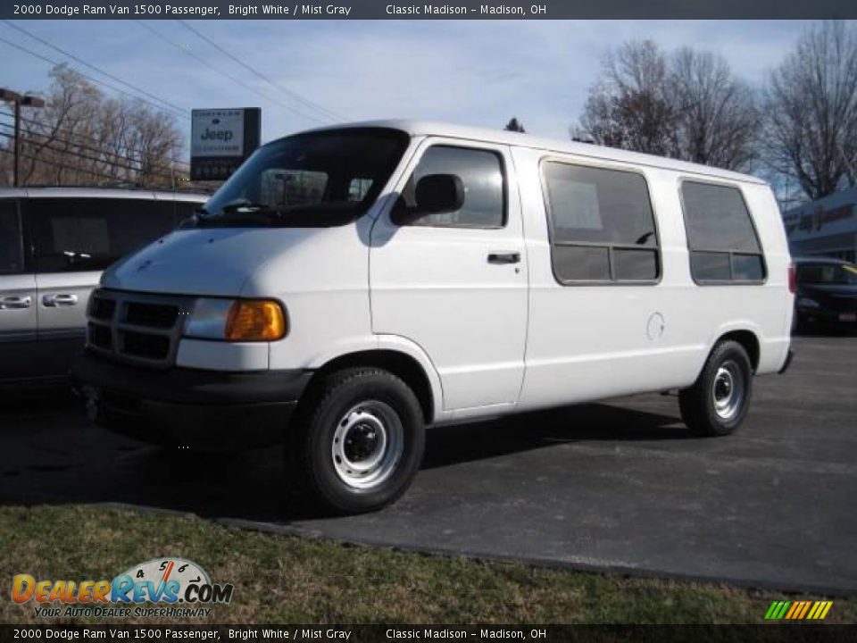 2000 Dodge Ram Van 1500 Passenger Bright White / Mist Gray Photo #1