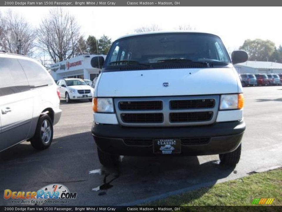2000 Dodge Ram Van 1500 Passenger Bright White / Mist Gray Photo #2