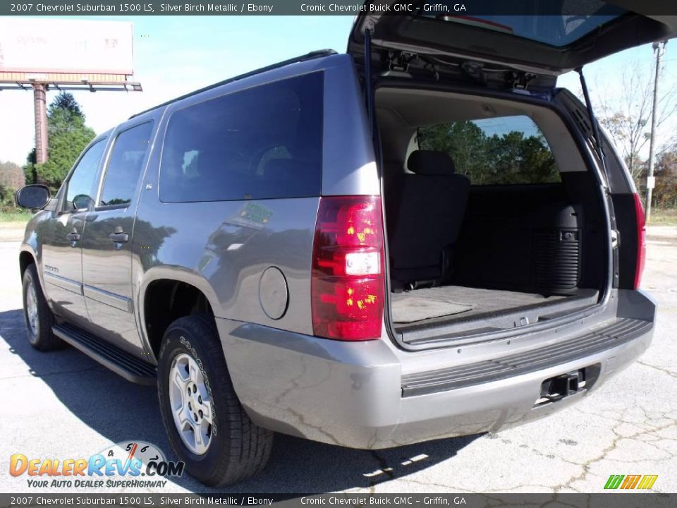 2007 Chevrolet Suburban 1500 LS Silver Birch Metallic / Ebony Photo #13