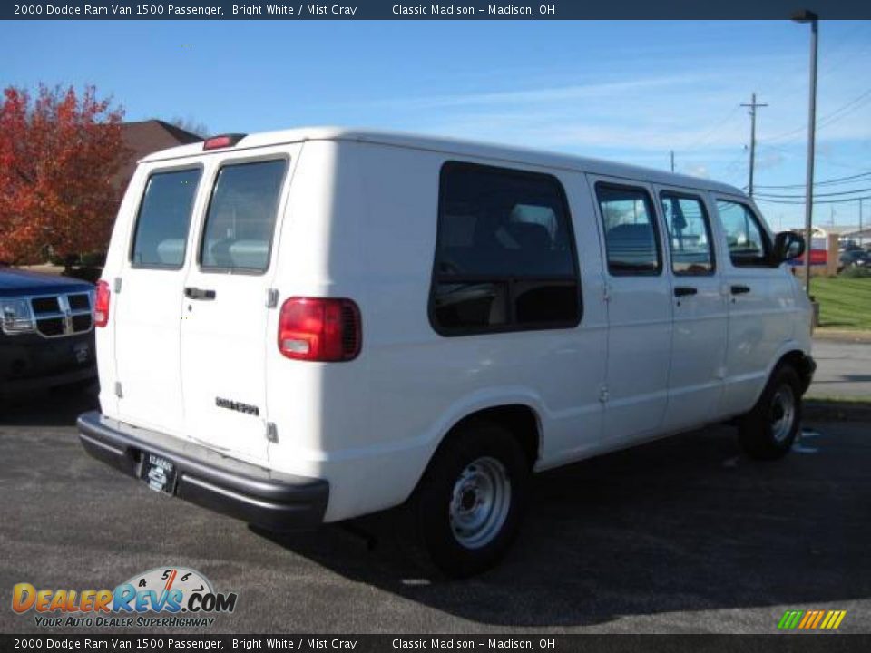 2000 Dodge Ram Van 1500 Passenger Bright White / Mist Gray Photo #4