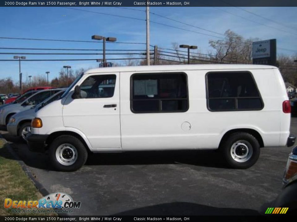 2000 Dodge Ram Van 1500 Passenger Bright White / Mist Gray Photo #6