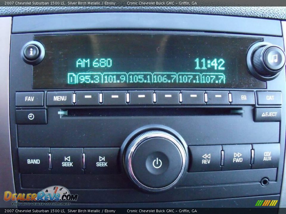 2007 Chevrolet Suburban 1500 LS Silver Birch Metallic / Ebony Photo #21