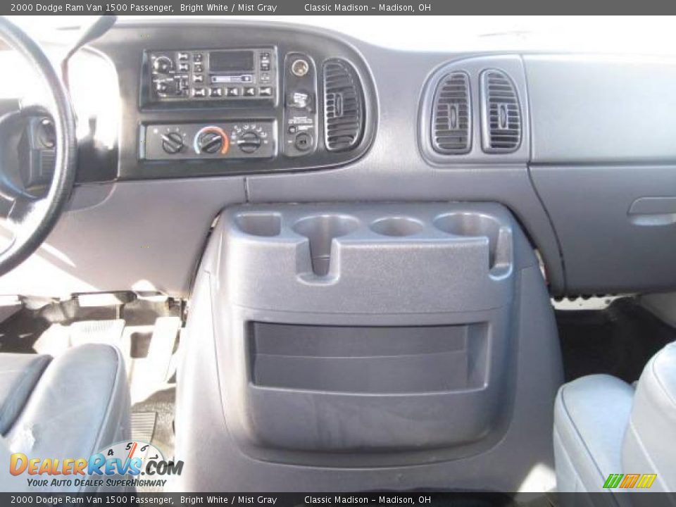 2000 Dodge Ram Van 1500 Passenger Bright White / Mist Gray Photo #14
