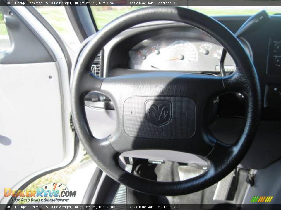 2000 Dodge Ram Van 1500 Passenger Bright White / Mist Gray Photo #16