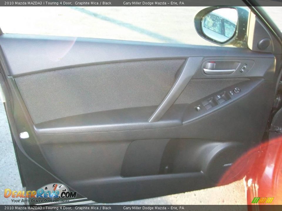 2010 Mazda MAZDA3 i Touring 4 Door Graphite Mica / Black Photo #10
