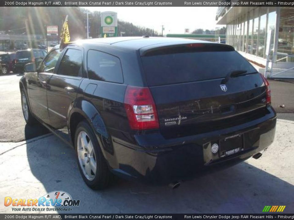 2006 Dodge Magnum R/T AWD Brilliant Black Crystal Pearl / Dark Slate Gray/Light Graystone Photo #2