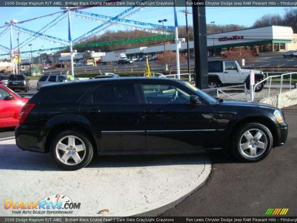 2006 Dodge Magnum R/T AWD Brilliant Black Crystal Pearl / Dark Slate Gray/Light Graystone Photo #5