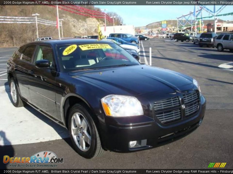 2006 Dodge Magnum R/T AWD Brilliant Black Crystal Pearl / Dark Slate Gray/Light Graystone Photo #6