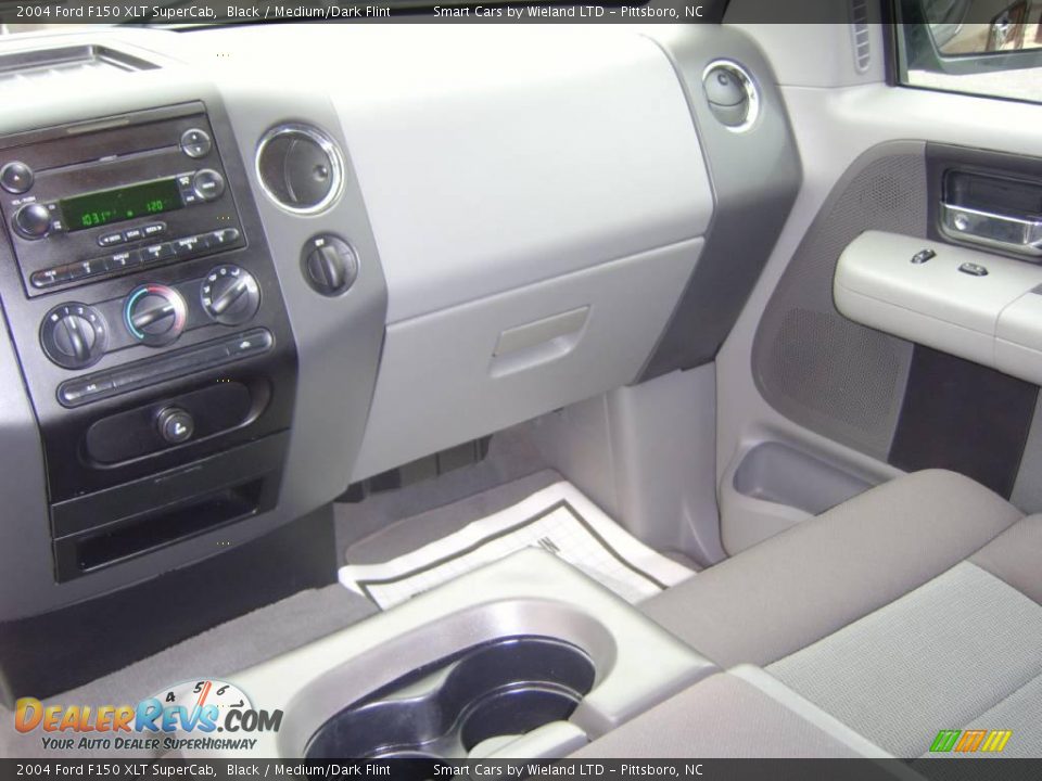 2004 Ford F150 XLT SuperCab Black / Medium/Dark Flint Photo #13