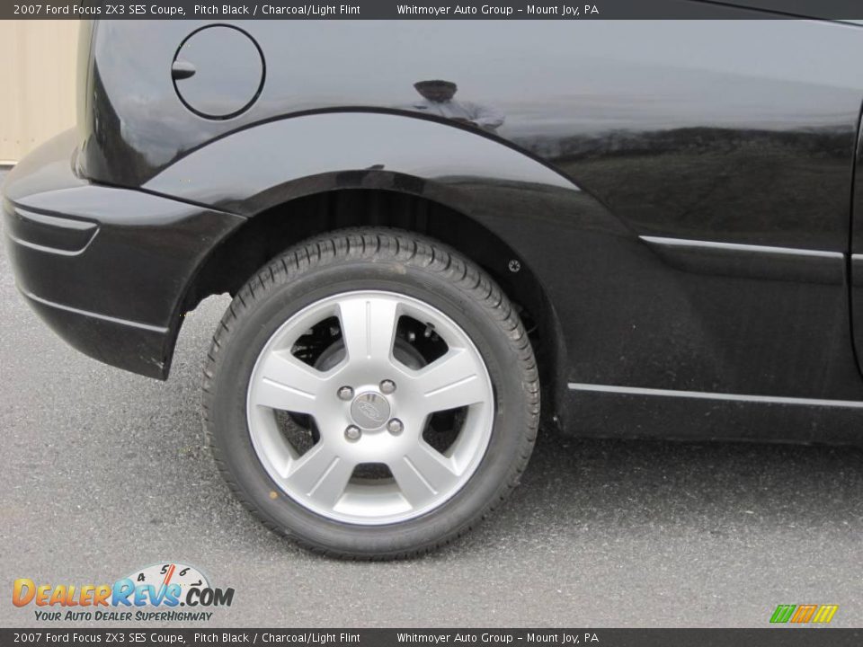 2007 Ford Focus ZX3 SES Coupe Pitch Black / Charcoal/Light Flint Photo #4