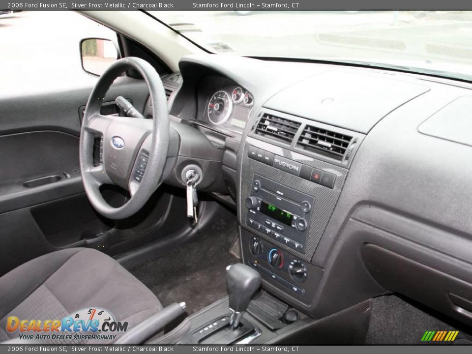 2006 Ford Fusion SE Silver Frost Metallic / Charcoal Black Photo #7