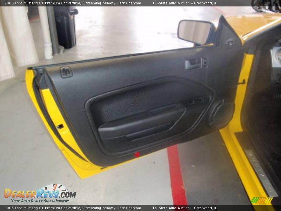 2006 Ford Mustang GT Premium Convertible Screaming Yellow / Dark Charcoal Photo #7