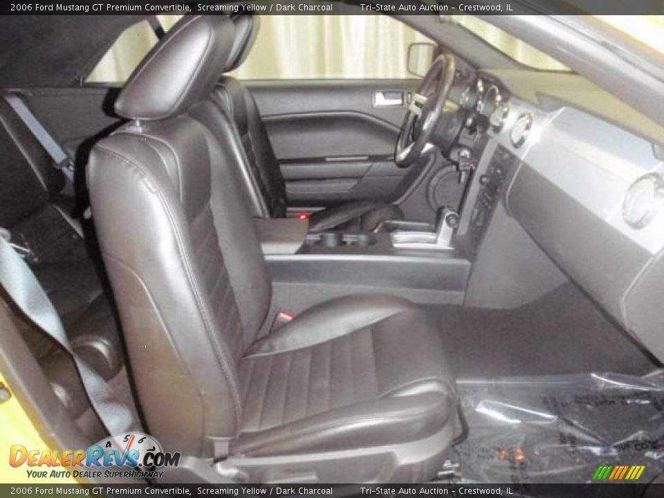 2006 Ford Mustang GT Premium Convertible Screaming Yellow / Dark Charcoal Photo #9