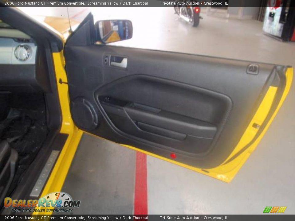 2006 Ford Mustang GT Premium Convertible Screaming Yellow / Dark Charcoal Photo #10