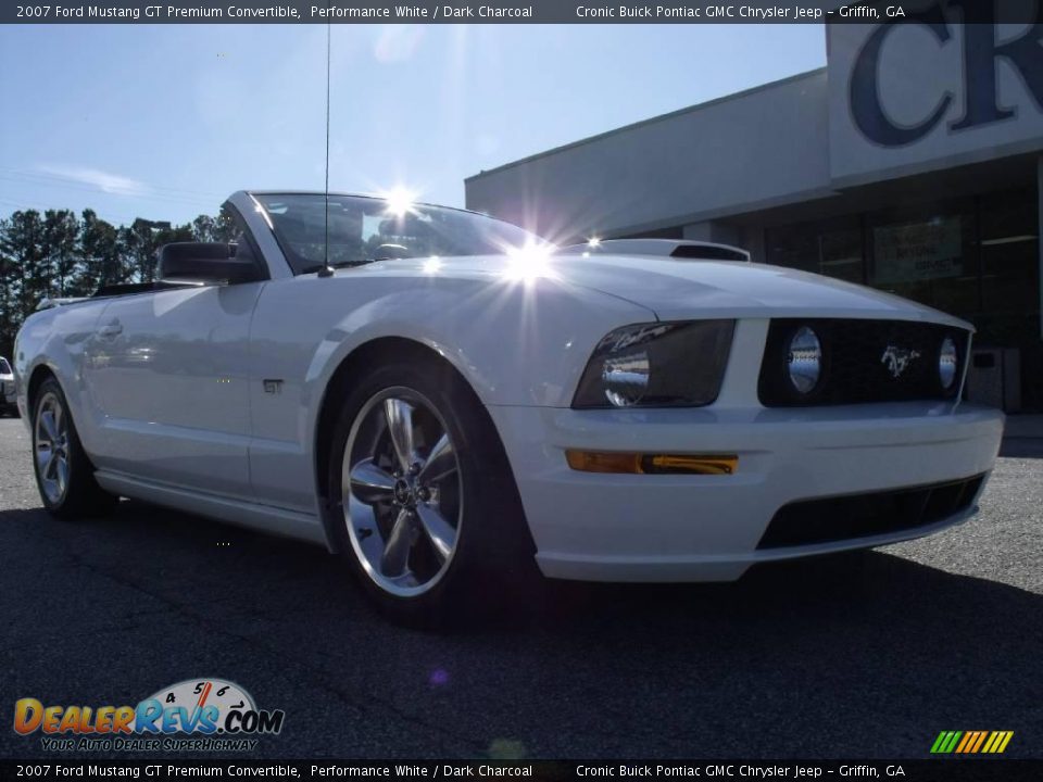 2007 Ford Mustang GT Premium Convertible Performance White / Dark Charcoal Photo #2