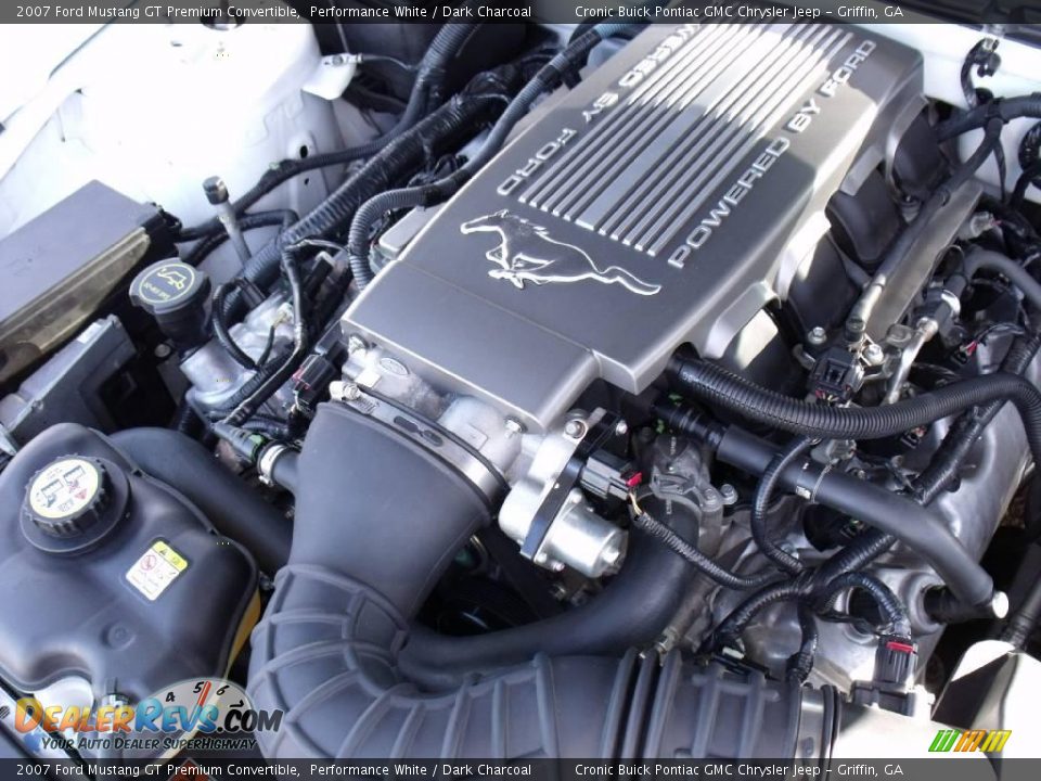 2007 Ford Mustang GT Premium Convertible Performance White / Dark Charcoal Photo #10