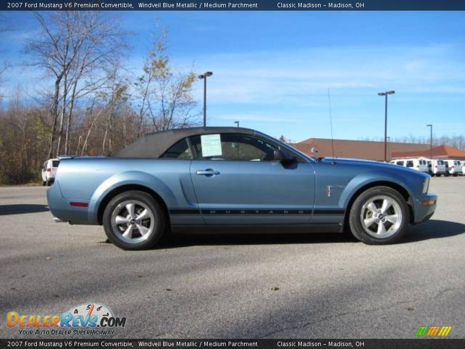2007 Ford Mustang V6 Premium Convertible Windveil Blue Metallic / Medium Parchment Photo #4