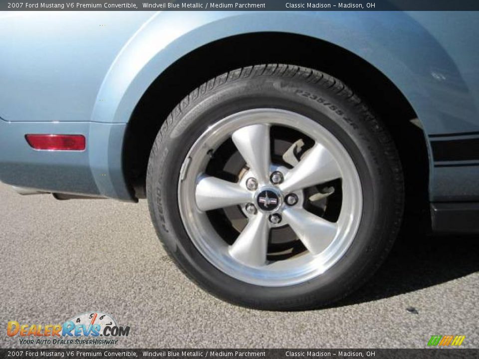 2007 Ford Mustang V6 Premium Convertible Windveil Blue Metallic / Medium Parchment Photo #9