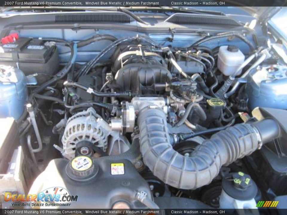 2007 Ford Mustang V6 Premium Convertible Windveil Blue Metallic / Medium Parchment Photo #28