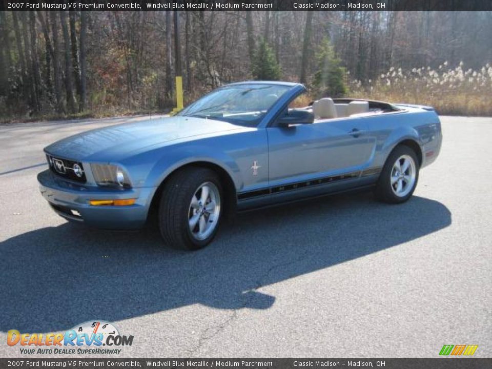 2007 Ford Mustang V6 Premium Convertible Windveil Blue Metallic / Medium Parchment Photo #30