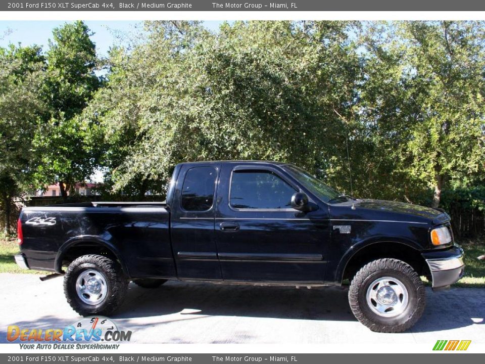 2001 Ford F150 XLT SuperCab 4x4 Black / Medium Graphite Photo #11