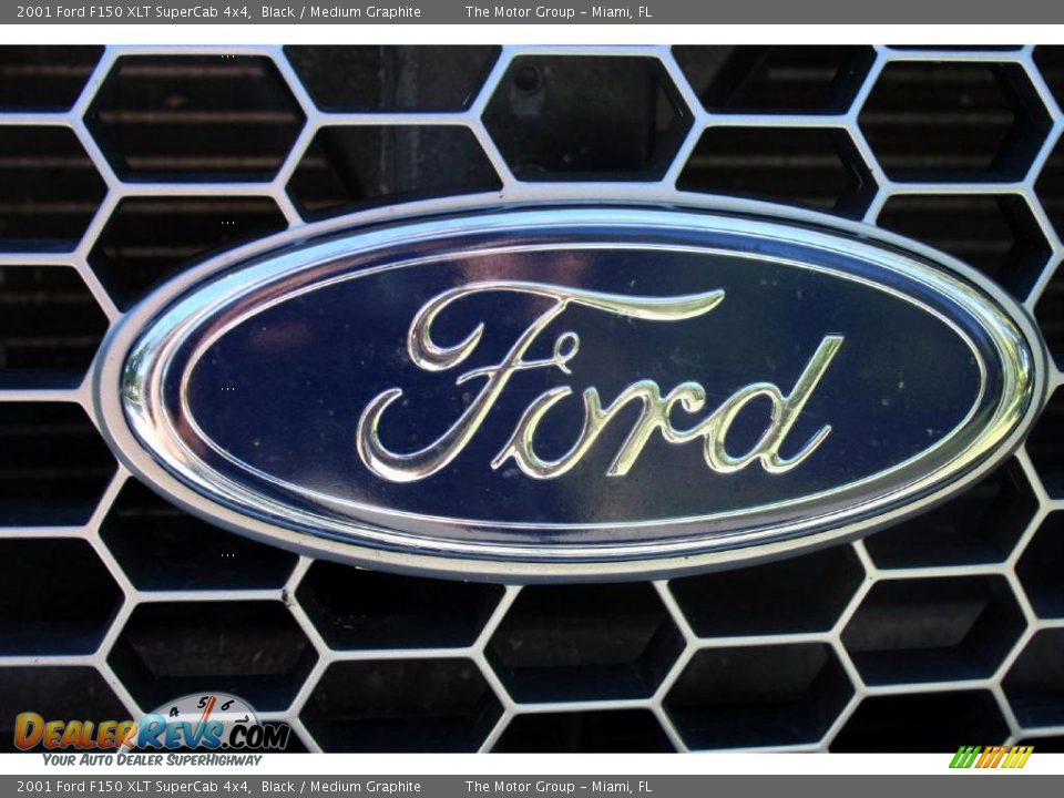 2001 Ford F150 XLT SuperCab 4x4 Black / Medium Graphite Photo #14