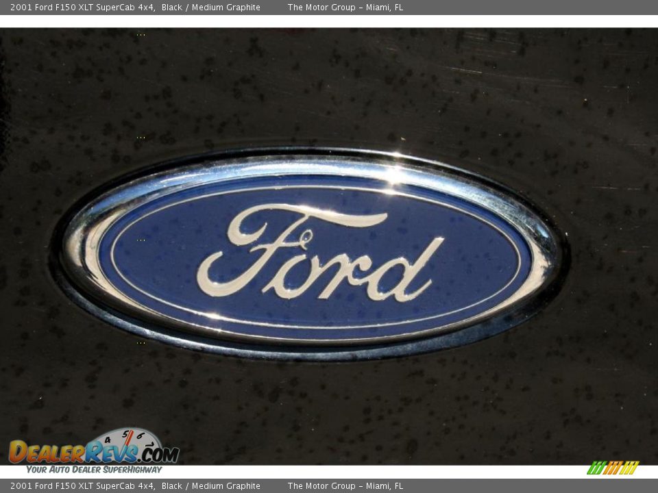 2001 Ford F150 XLT SuperCab 4x4 Black / Medium Graphite Photo #24