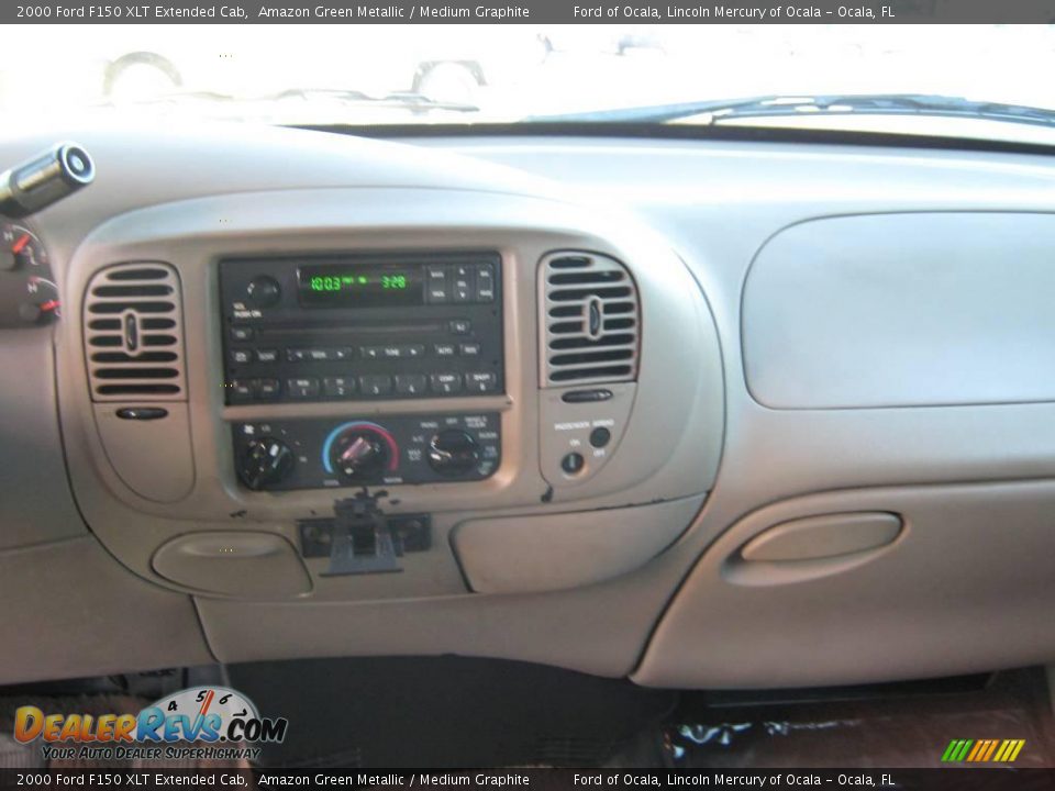 2000 Ford F150 XLT Extended Cab Amazon Green Metallic / Medium Graphite Photo #24